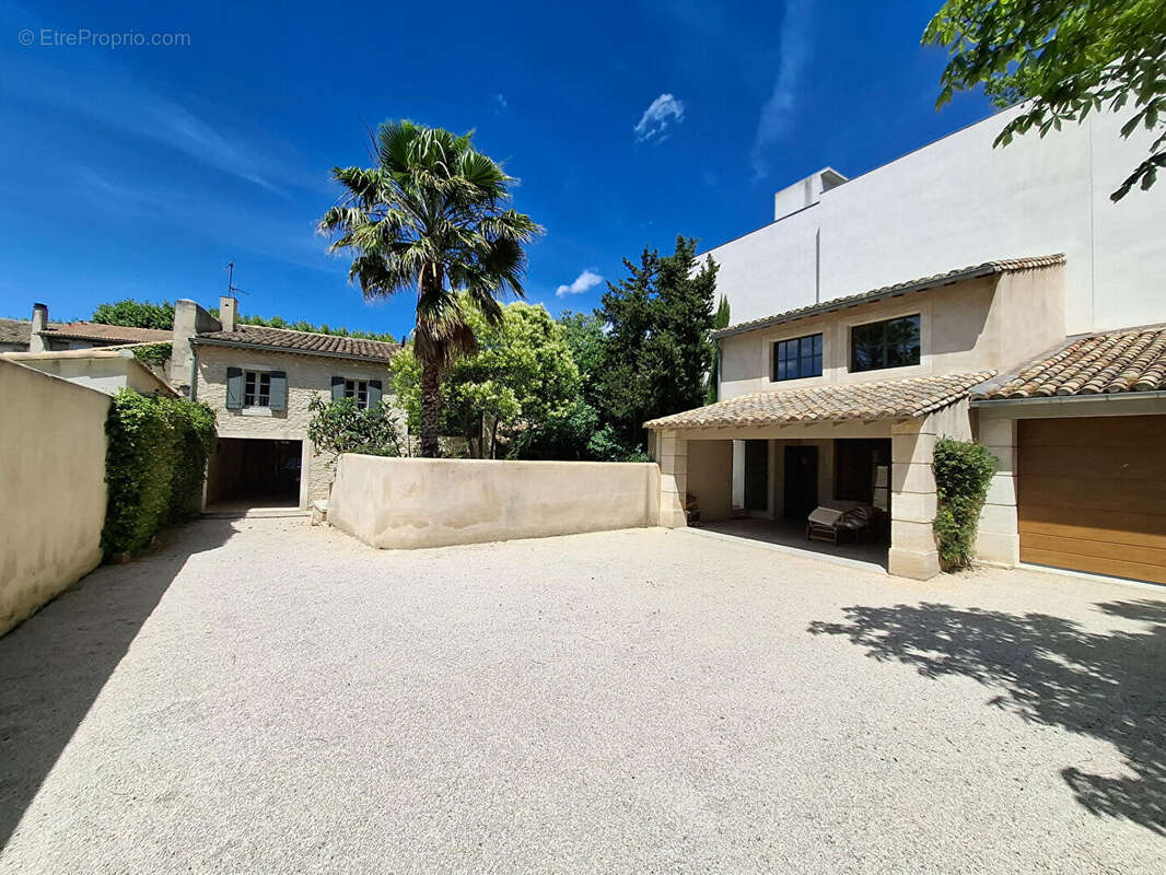 Autre à SAINT-REMY-DE-PROVENCE