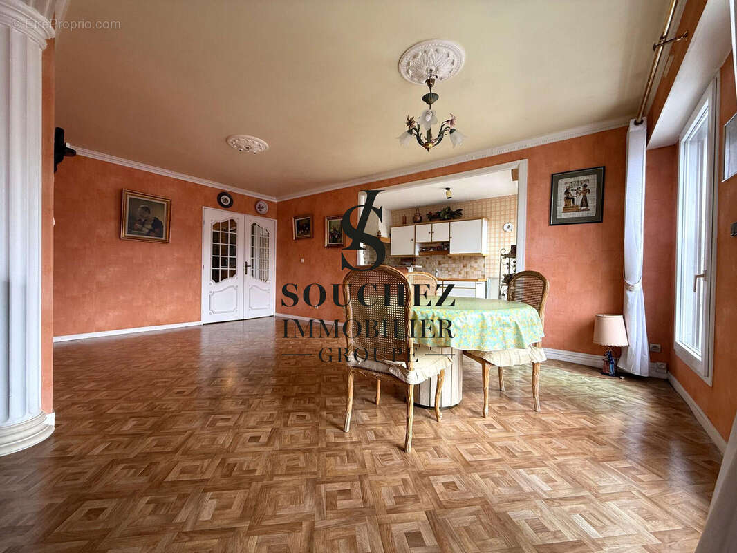 Appartement 111 m² à Arras  - photo 2