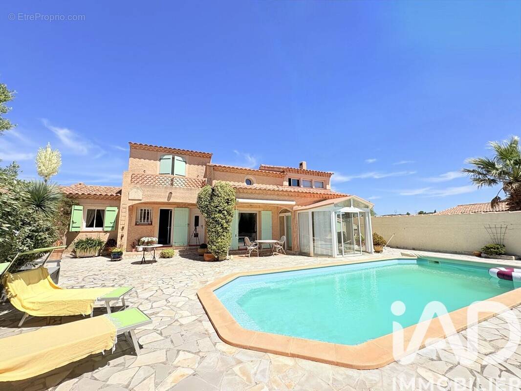 Photo 1 - Maison à SAUSSET-LES-PINS