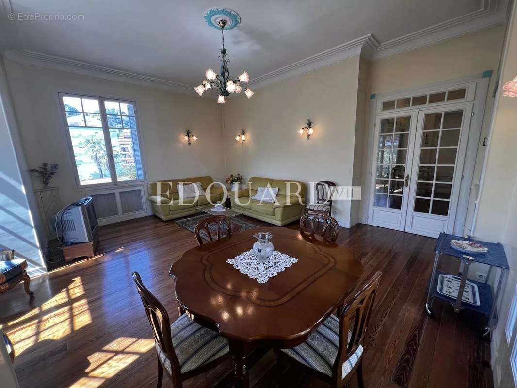 Appartement à MENTON