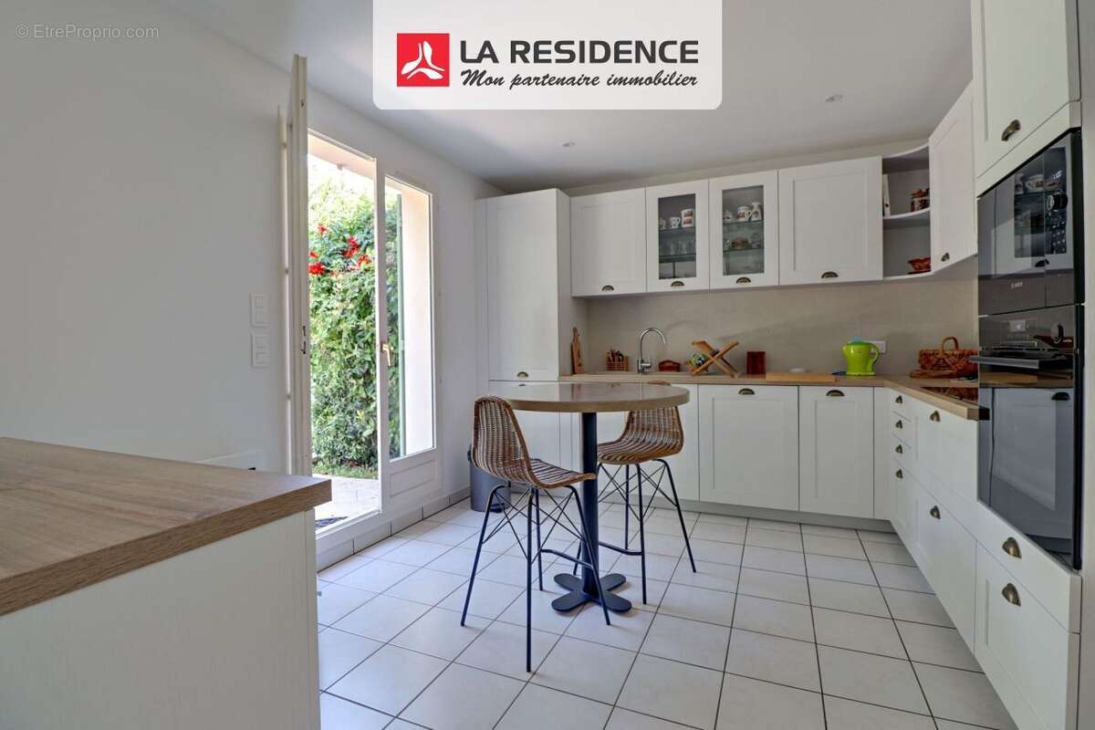 Maison 144 m² à Neuville-Sur-Oise  - photo 4
