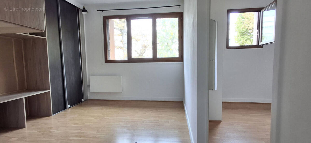 Appartement à ATHIS-MONS