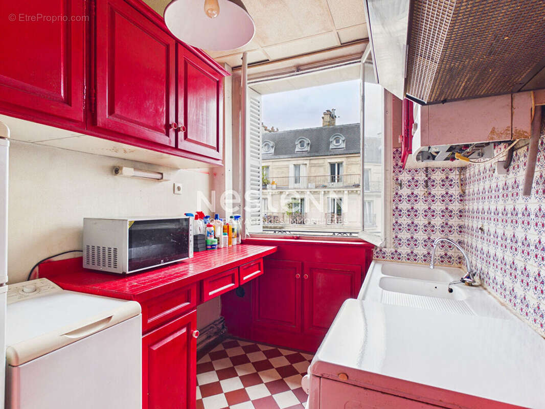 Appartement à PARIS-10E