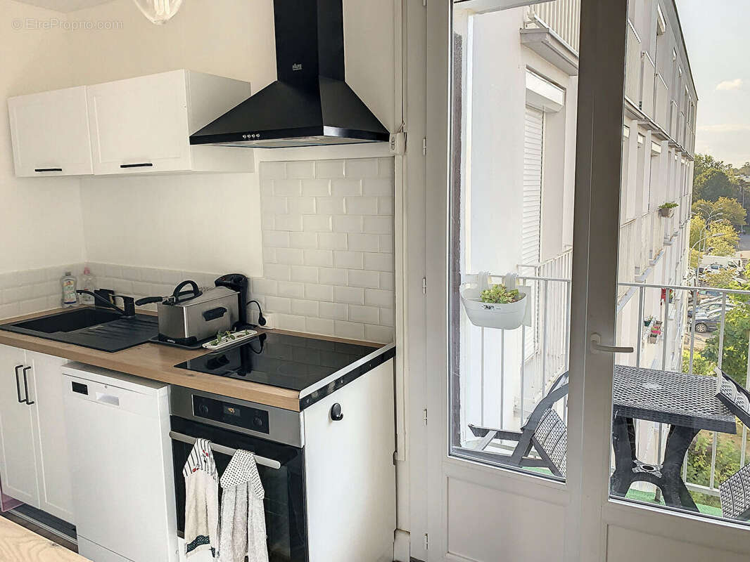 Appartement à VILLENAVE-D&#039;ORNON