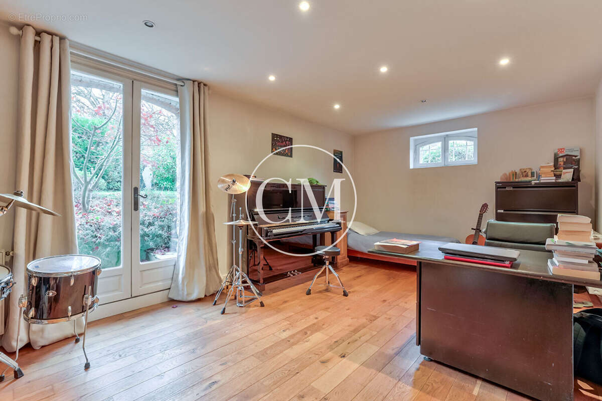 Maison à LE CHESNAY