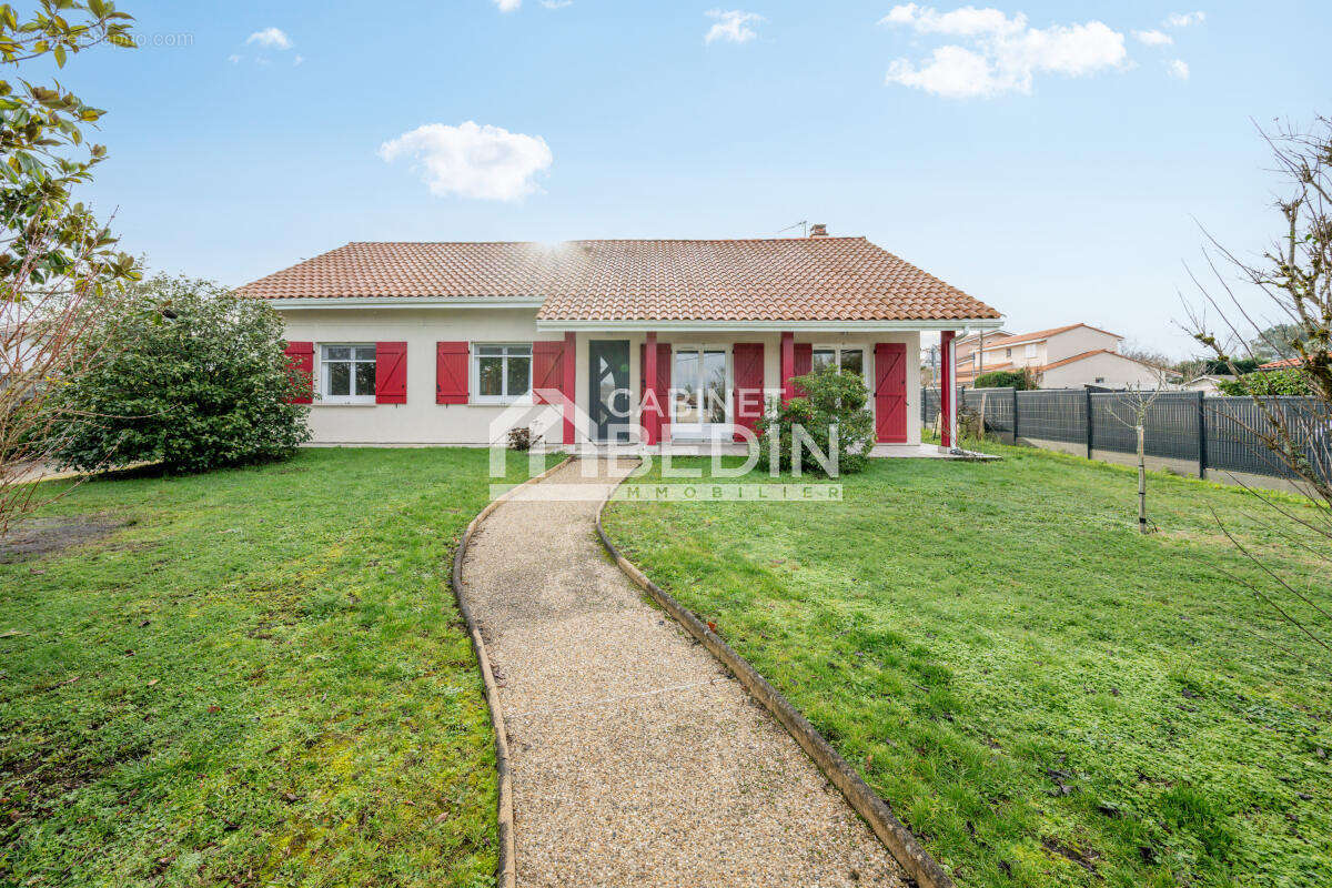 Maison à SAINT-MEDARD-EN-JALLES