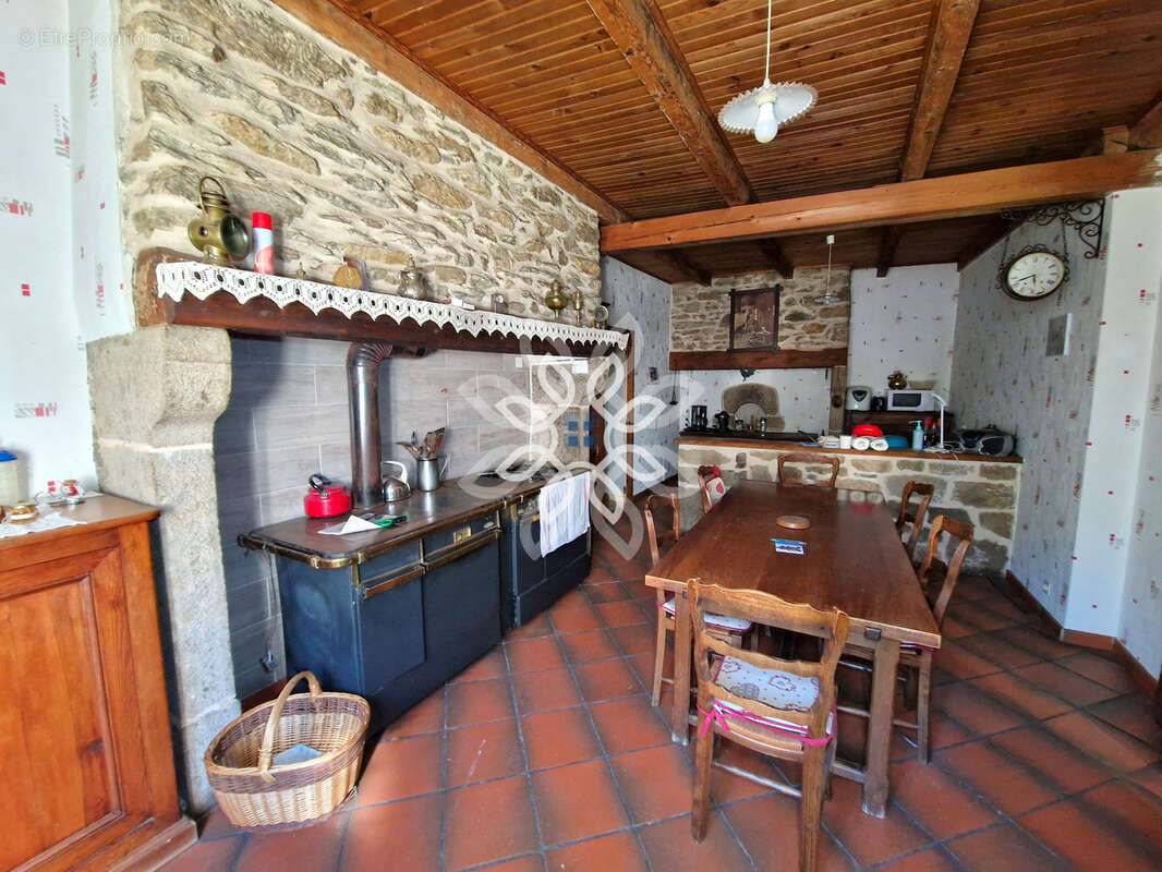 Maison à LA CHAISE-DIEU