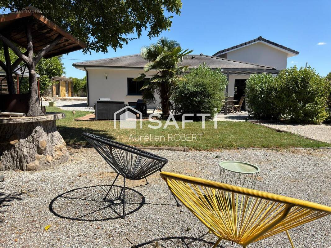 Photo 1 - Maison à LUZINAY