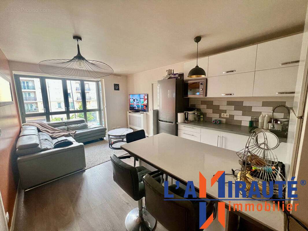 Appartement à SARTROUVILLE