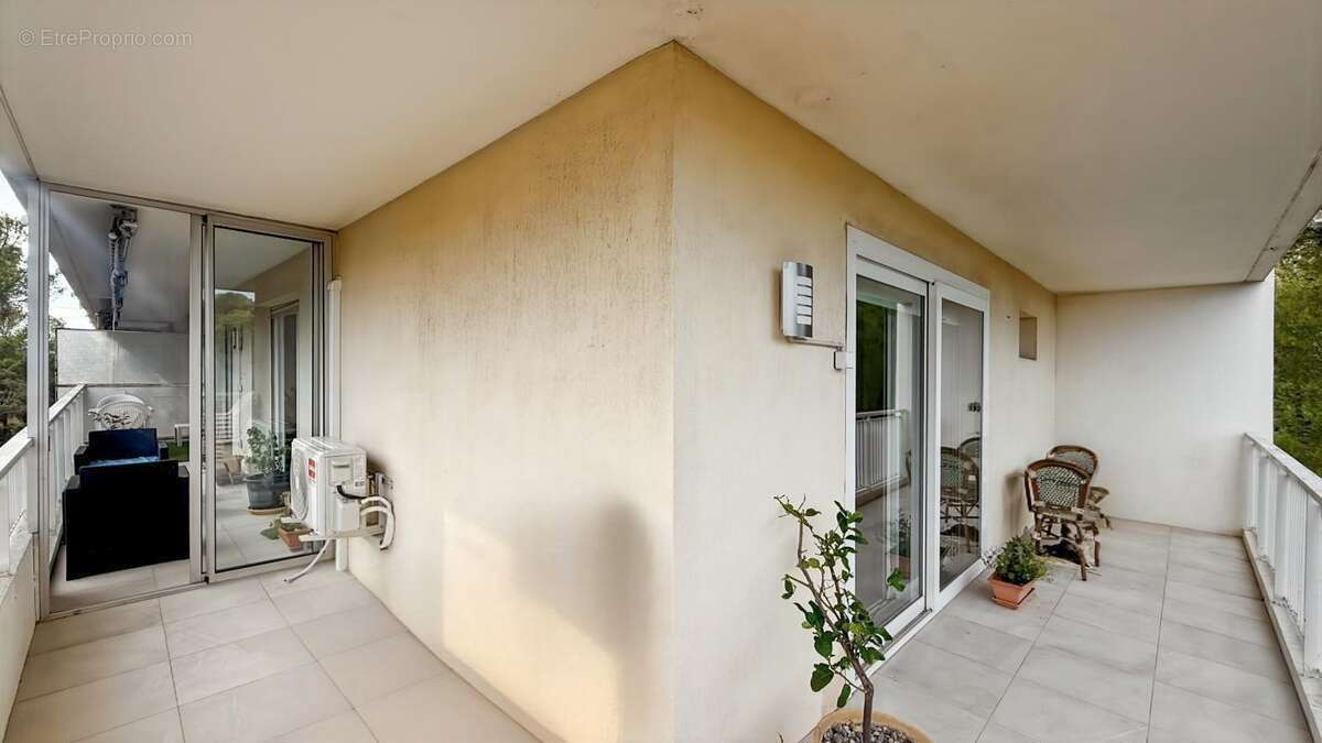 Appartement à SAINT-RAPHAEL