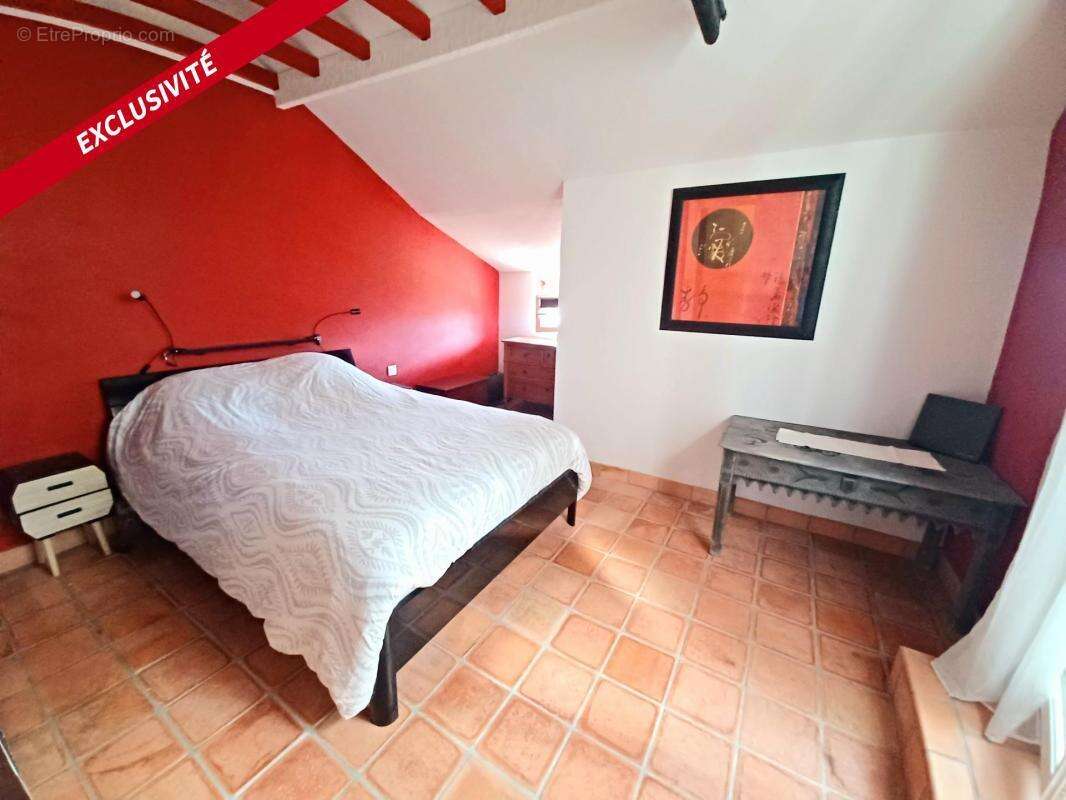 Maison à SAINT-CHRISTOPHE-DES-BOIS