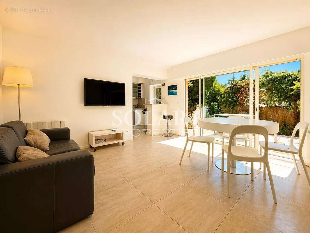 Appartement à THEOULE-SUR-MER
