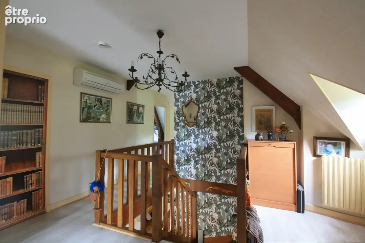 RARE à la vente : maison rénovée de 6 chambres en classe énergétique B, à proximité directe du centre et au calme - photo 5