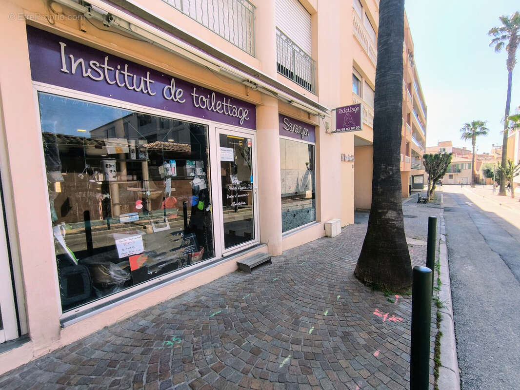 Commerce à SANARY-SUR-MER