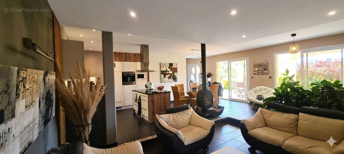 Villa contemporaine de prestige T5 Vue panoramique et piscine - photo 4
