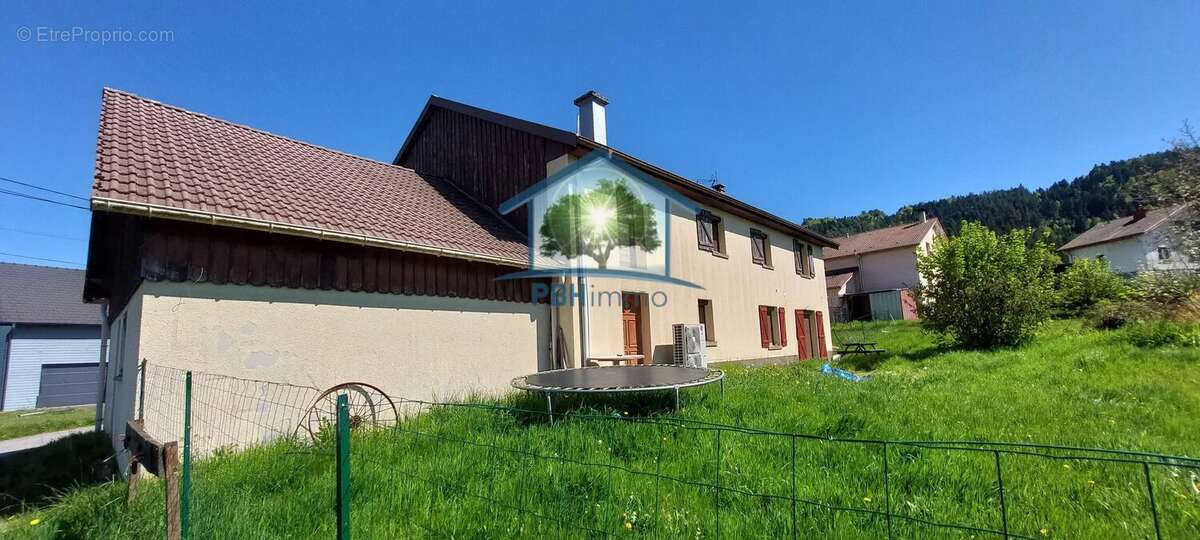 Maison à DOCELLES