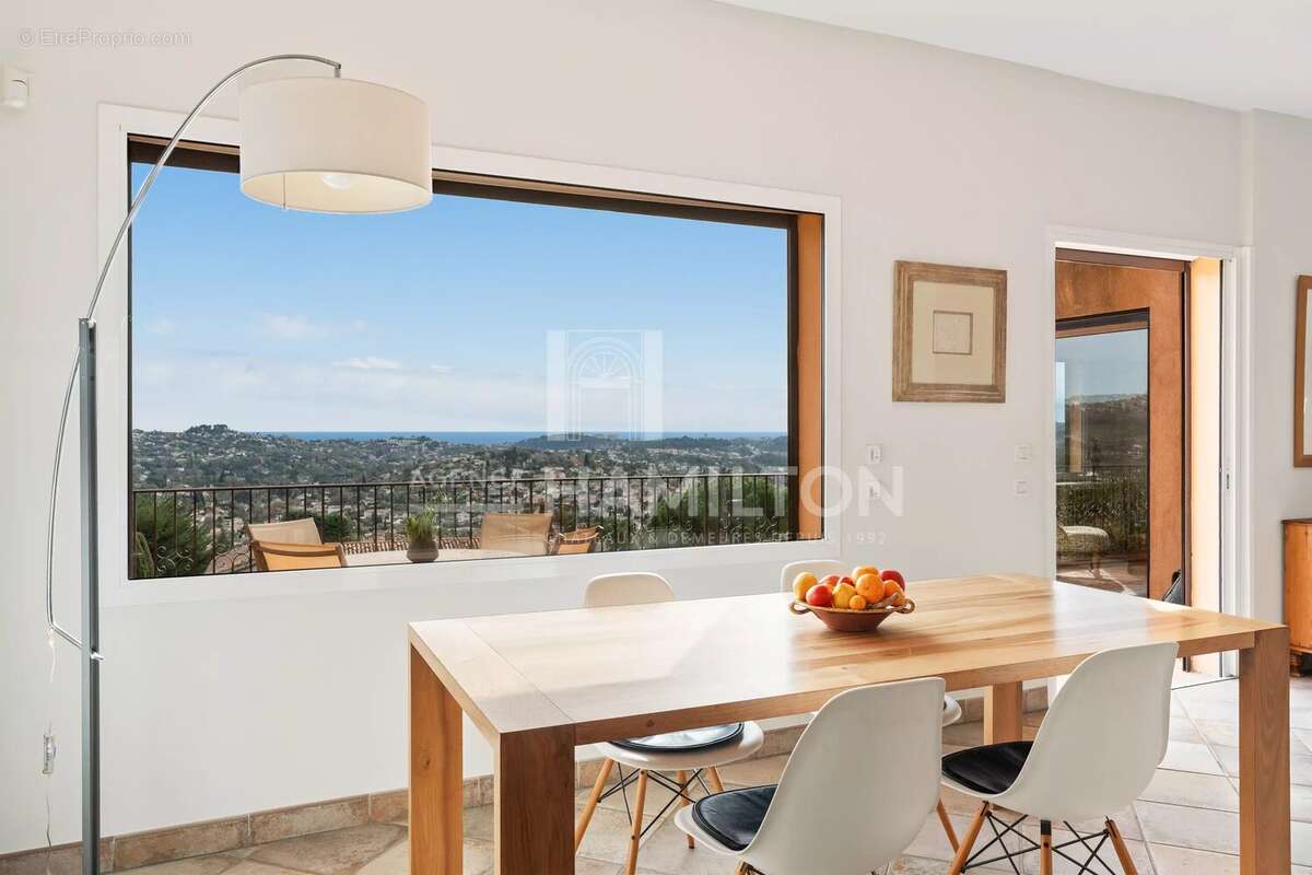 Maison à LA COLLE-SUR-LOUP