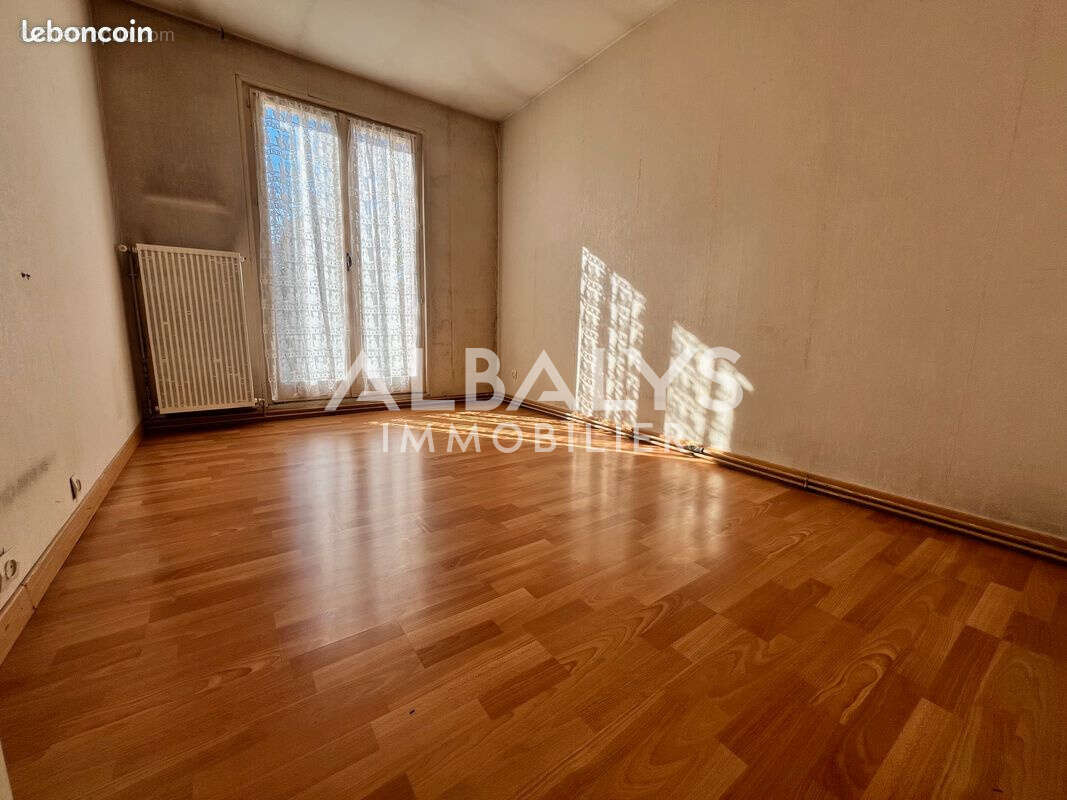 Appartement à VILLENAVE-D'ORNON