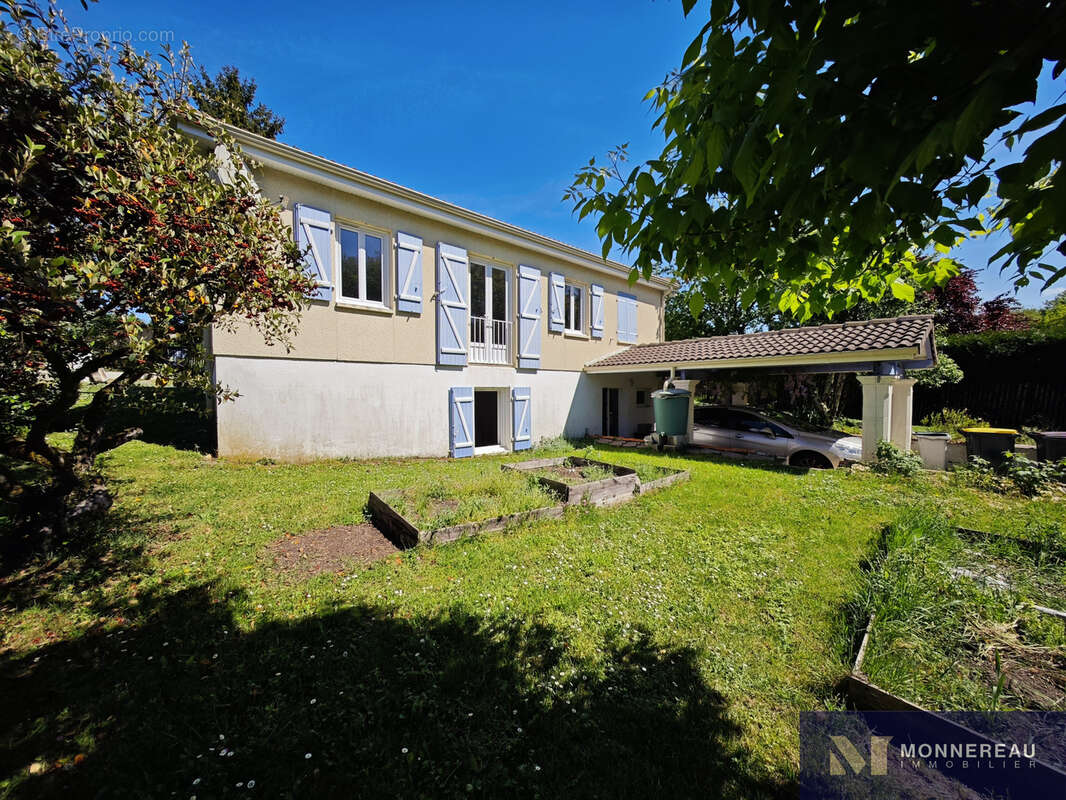 Maison à CLAIX