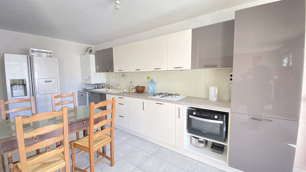 Appartement à SAINT-MARTIN-D'HERES