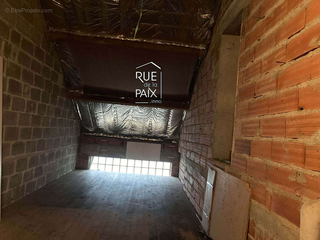 Maison à DANGE-SAINT-ROMAIN