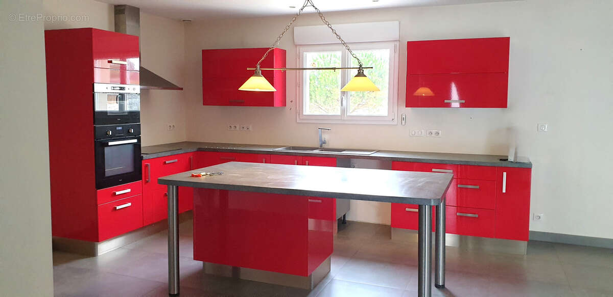 Maison à MARCILLY-SUR-VIENNE