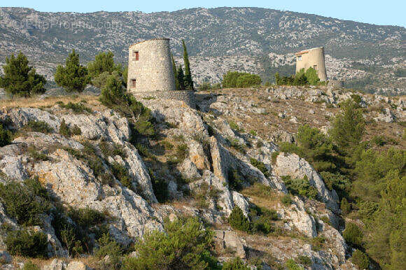 Terrain à ROQUEFORT-DES-CORBIERES