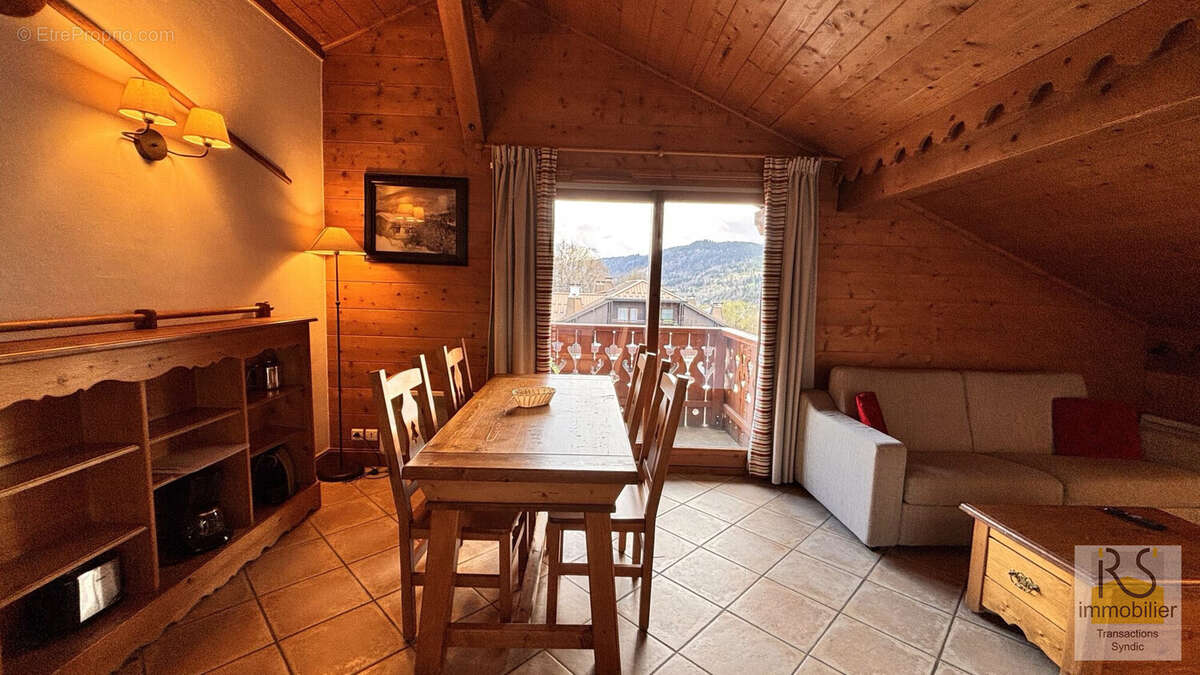 Salle à manger - Appartement à ARACHES-LA-FRASSE