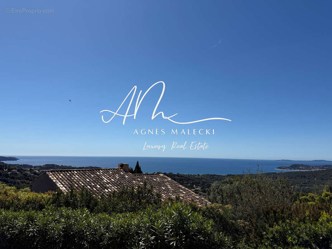 Eblouissante vue sur la mer a la croix valmer ! - photo 2