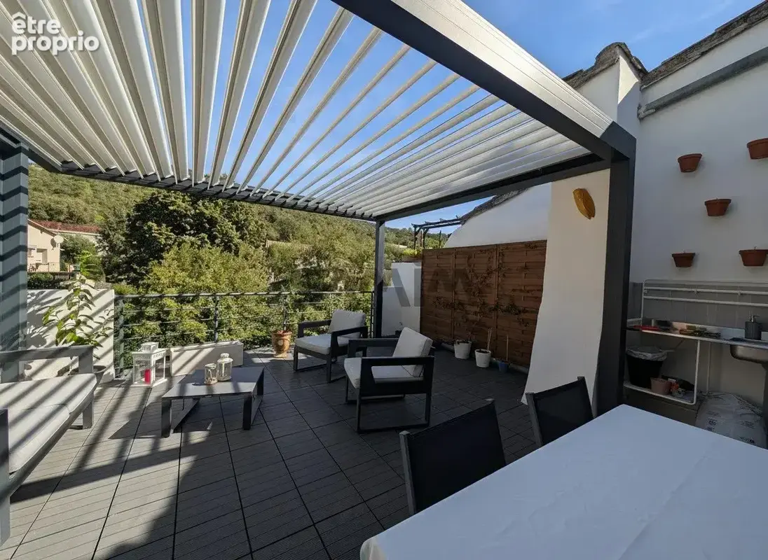 Photo Maison à Saint-Hippolyte-Du-Fort au prix de 325 000€