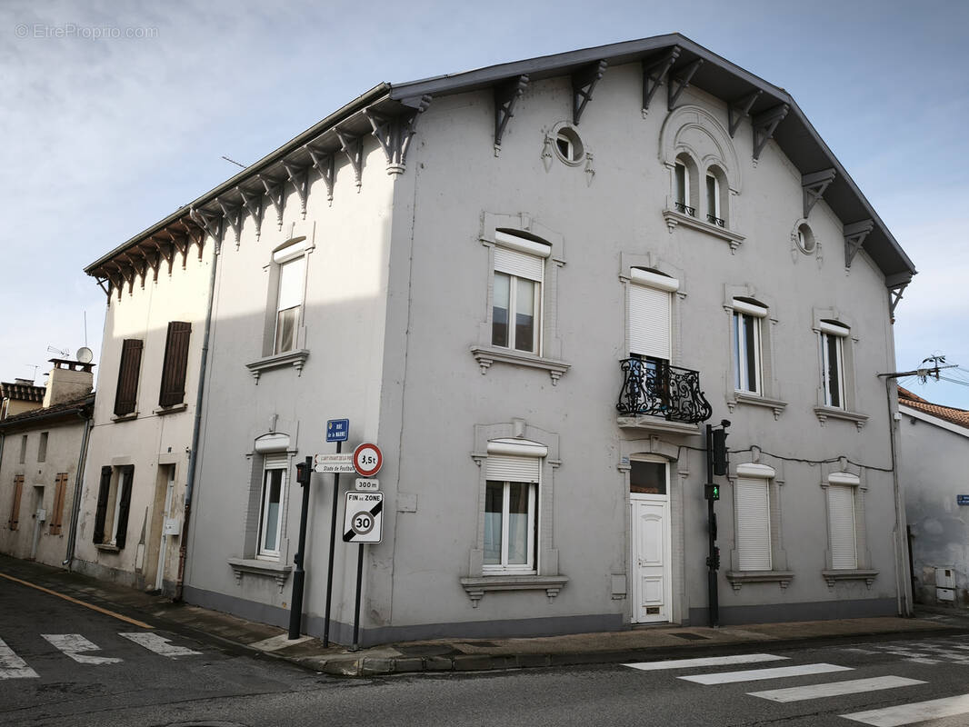 Appartement à VIC-EN-BIGORRE