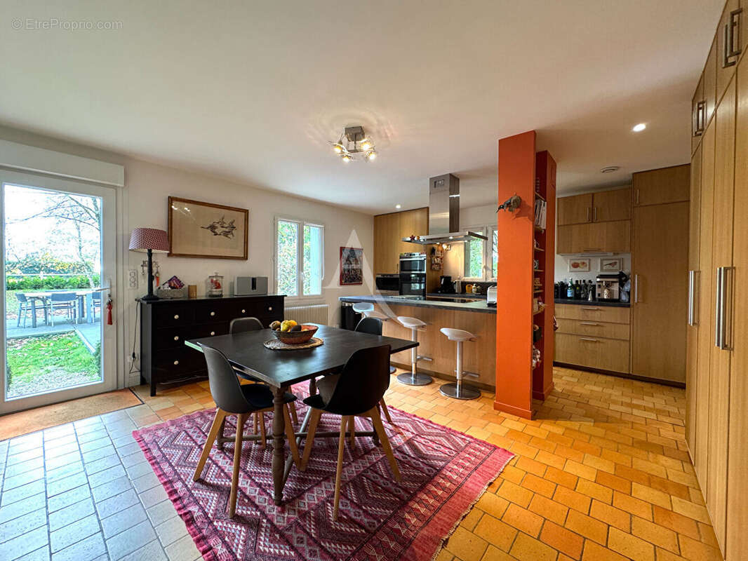 Maison à ROCHECORBON