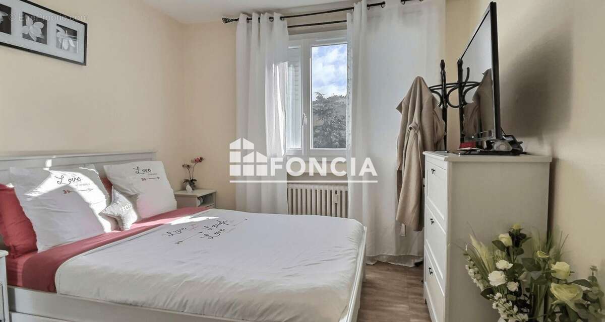 Appartement à SAINT-ETIENNE