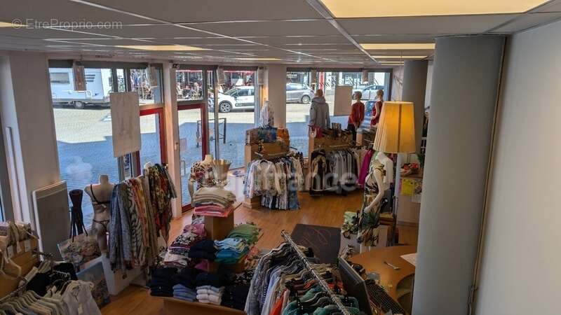 Commerce à DOMFRONT