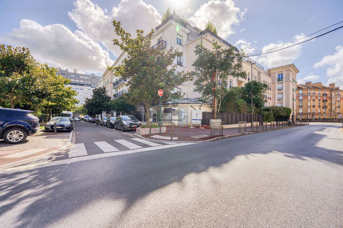 Appartement à SURESNES