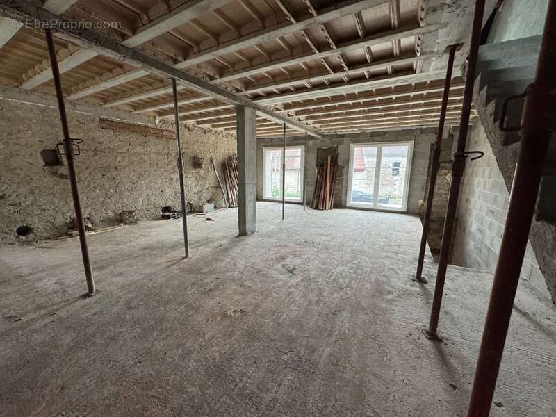 Maison à CHAPAREILLAN