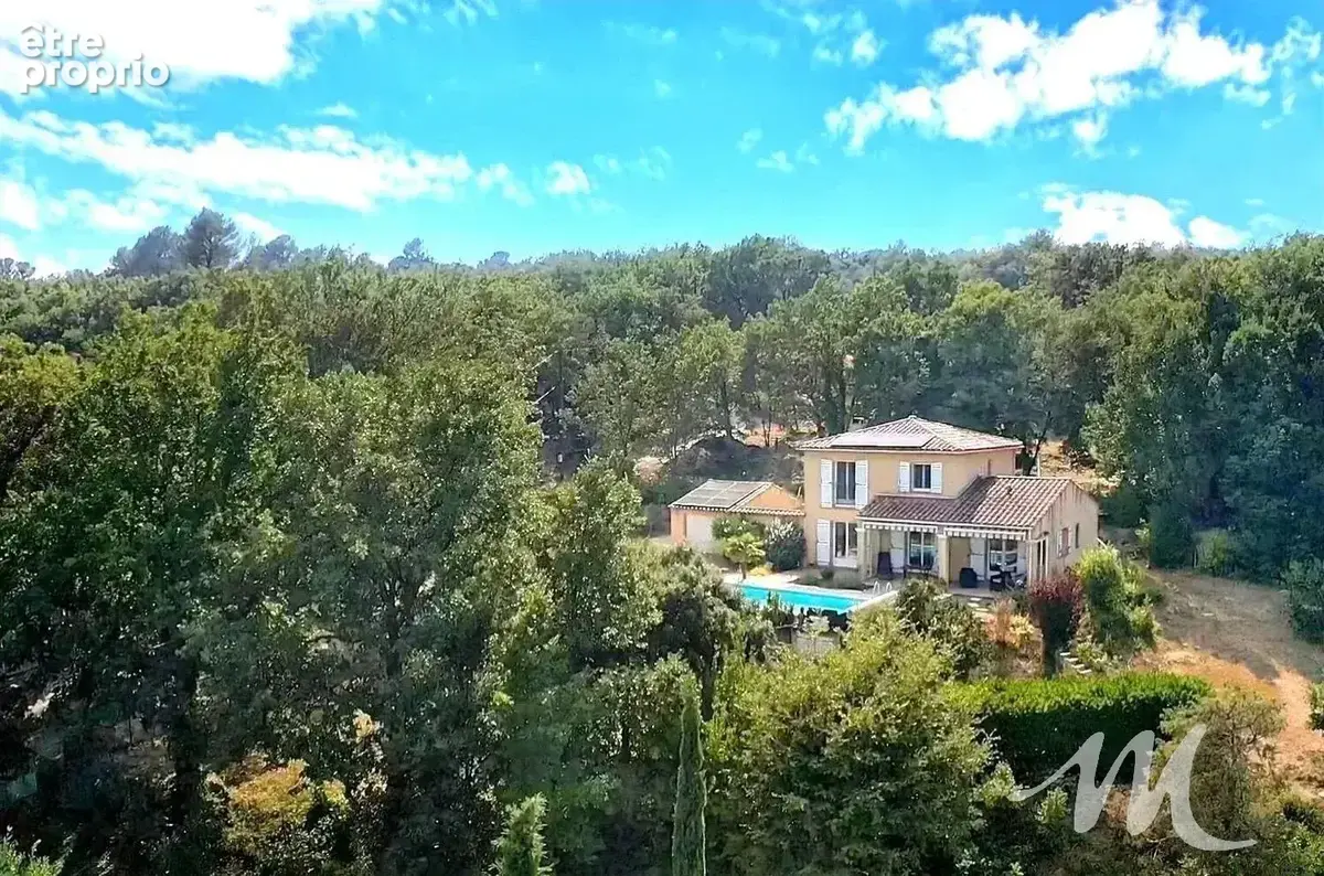Villa 4 Chambres avec Piscine et Garage à Montmeyan (83670) - photo 1
