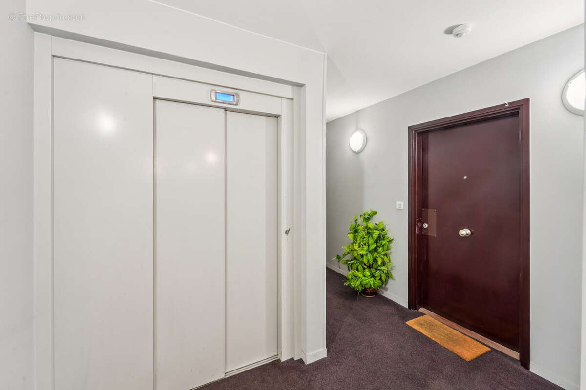 Appartement à IVRY-SUR-SEINE