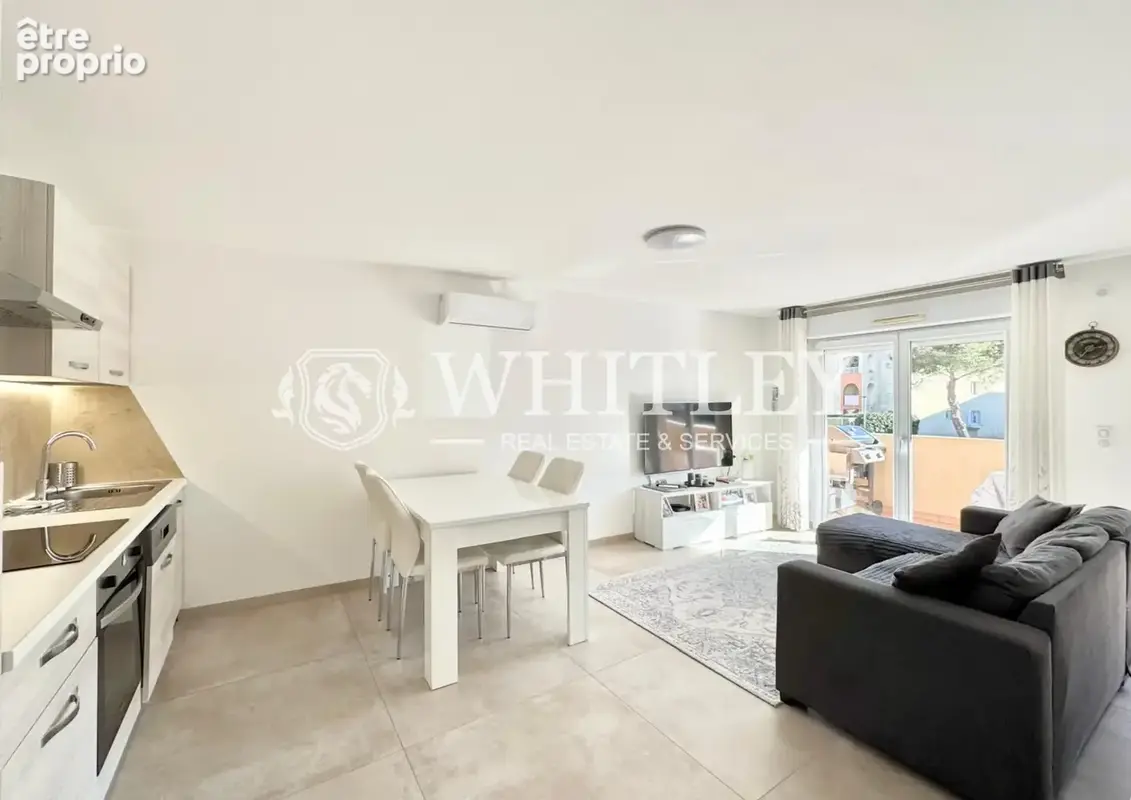 Appartement 2 pièces dans résidence avec piscine - photo 2