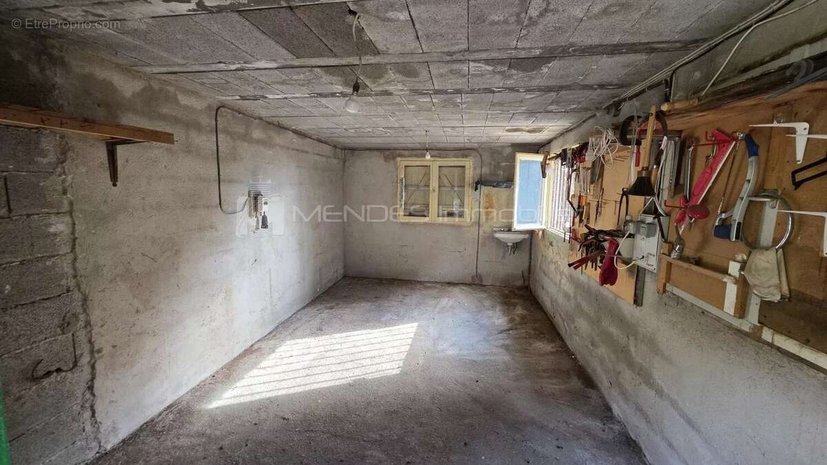 Maison familiale-immeuble a renover la trinite - photo 20