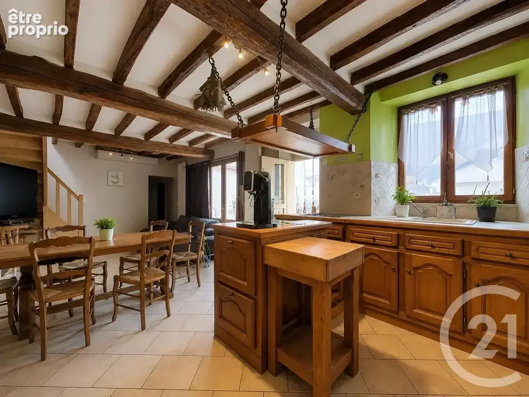 Maison 5 pièces 133 m² à vendre à Chartres (28000) - photo 3