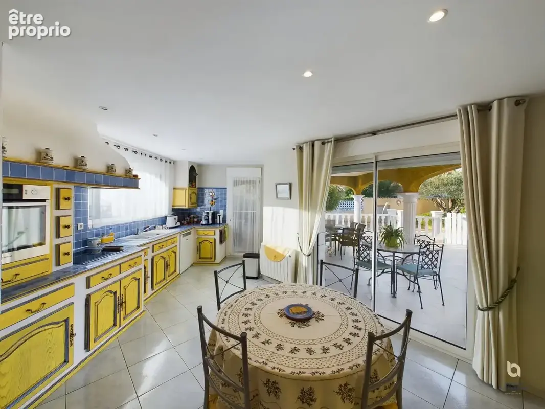 Superbe Villa T6 - Garage et Piscine - photo 3