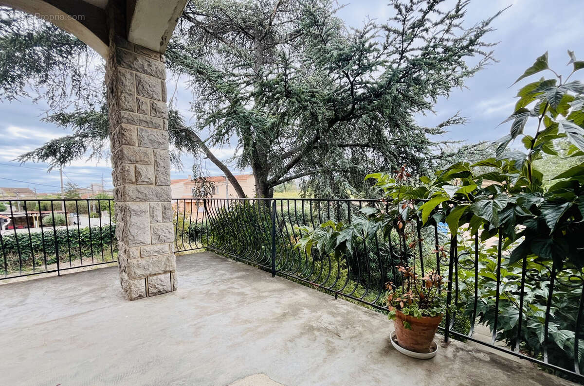 Maison à CUXAC-D&#039;AUDE