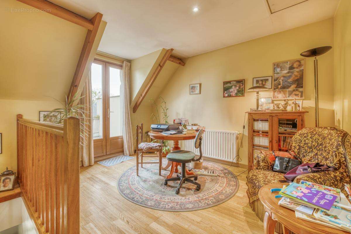 Maison à HOUILLES