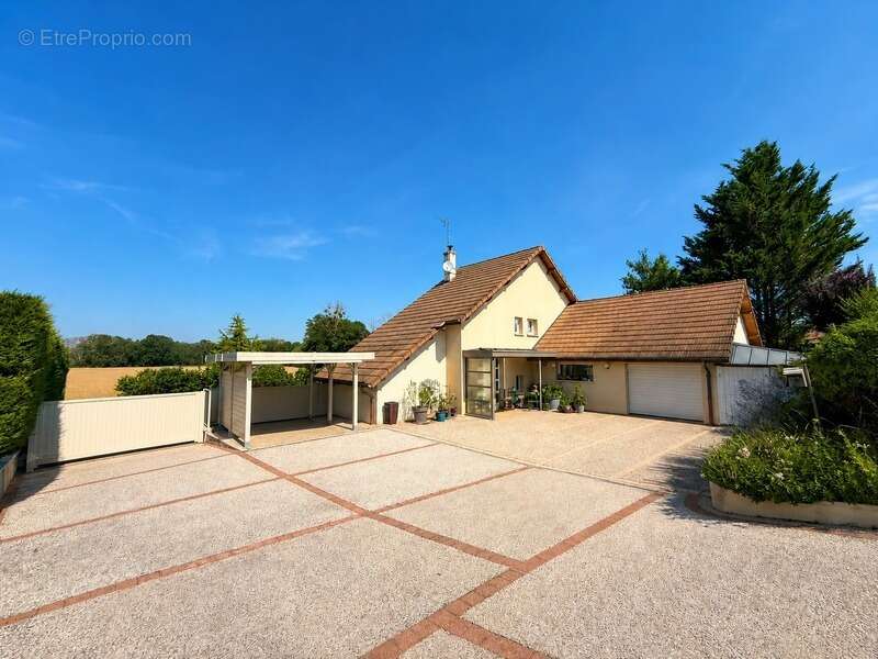Rarissime à la vente – maison d’architecte d’exception près de dijon - photo 6