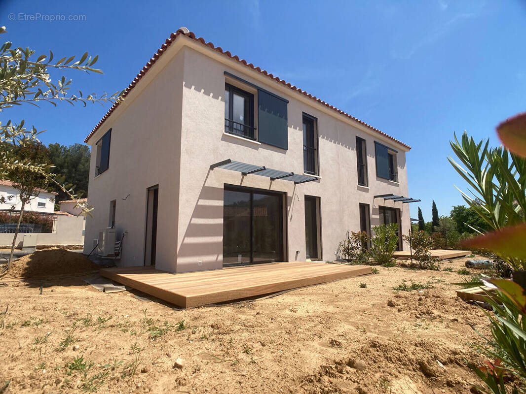Maison à SIX-FOURS-LES-PLAGES