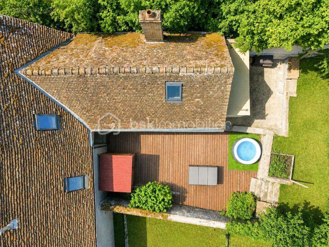 Maison à BONNETABLE