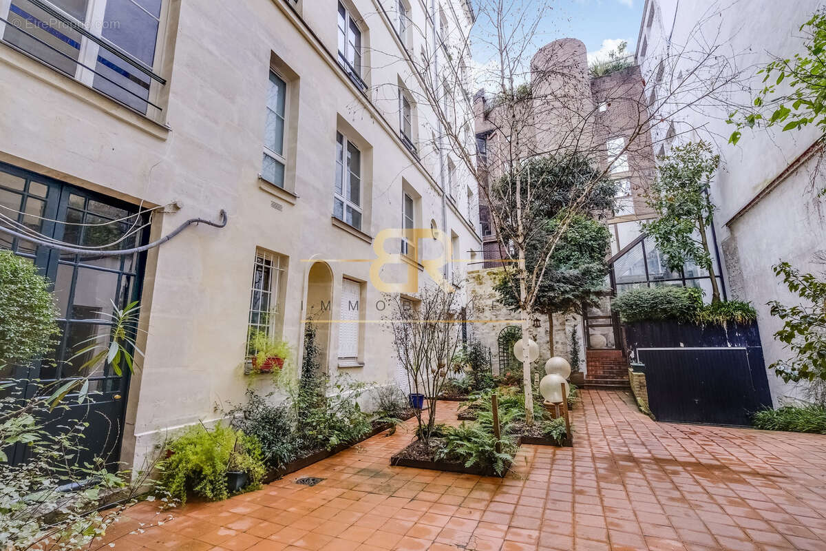 Appartement à PARIS-5E