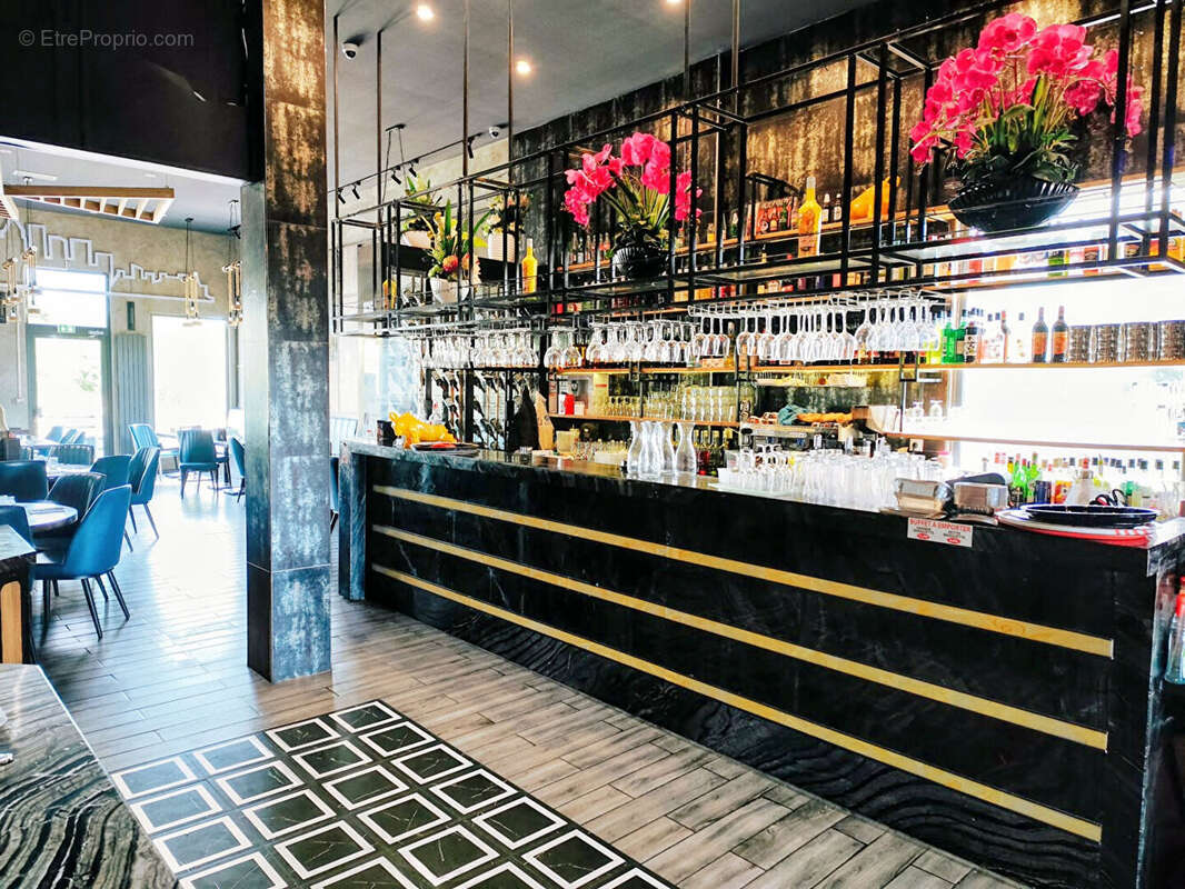 Fonds de commerce restaurant, fort CA, grande capacité, entièrement rénové - photo 7