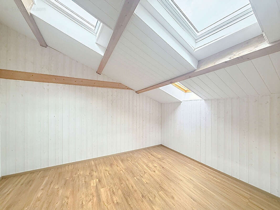 Maison Ruy Montceau 5 pièces 160 m2 - photo 8